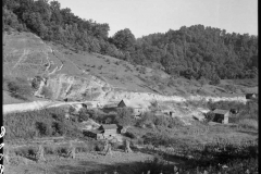 Marion-Post-Wolcott-Farmland-with-erosion-on-hillside-Breathitt-County-Kentucky-1940