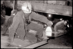 Miner-Leaves-the-Mine-Hopkins-County-1976-BB